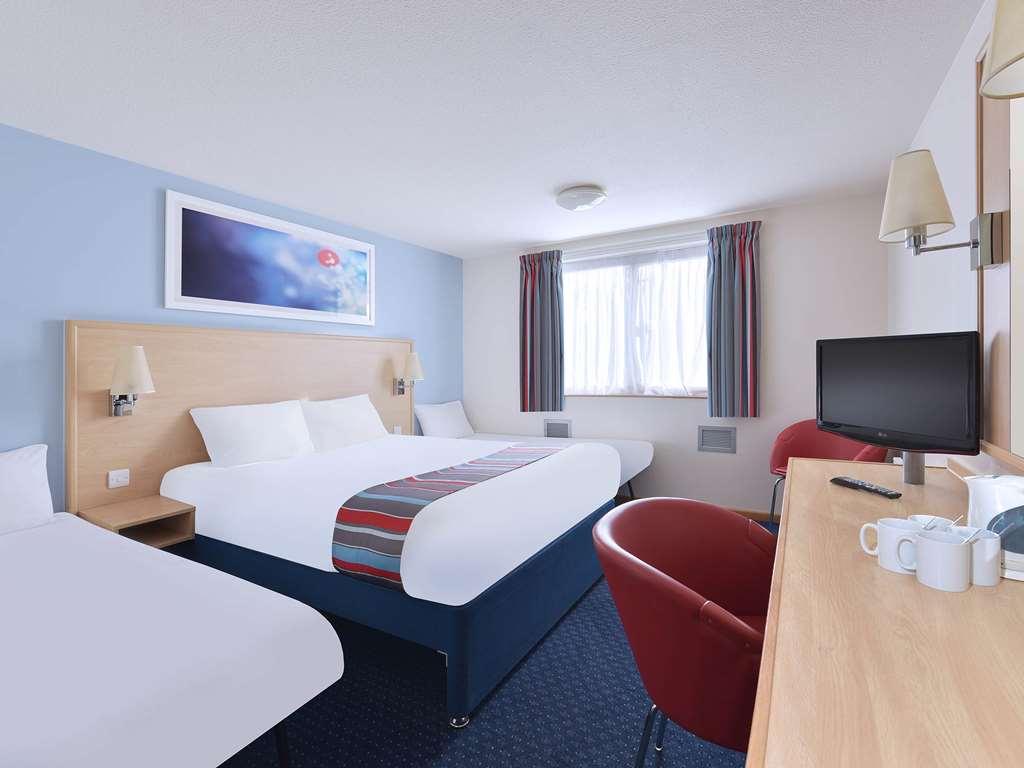 Travelodge Cardiff M4 Ausstattung foto