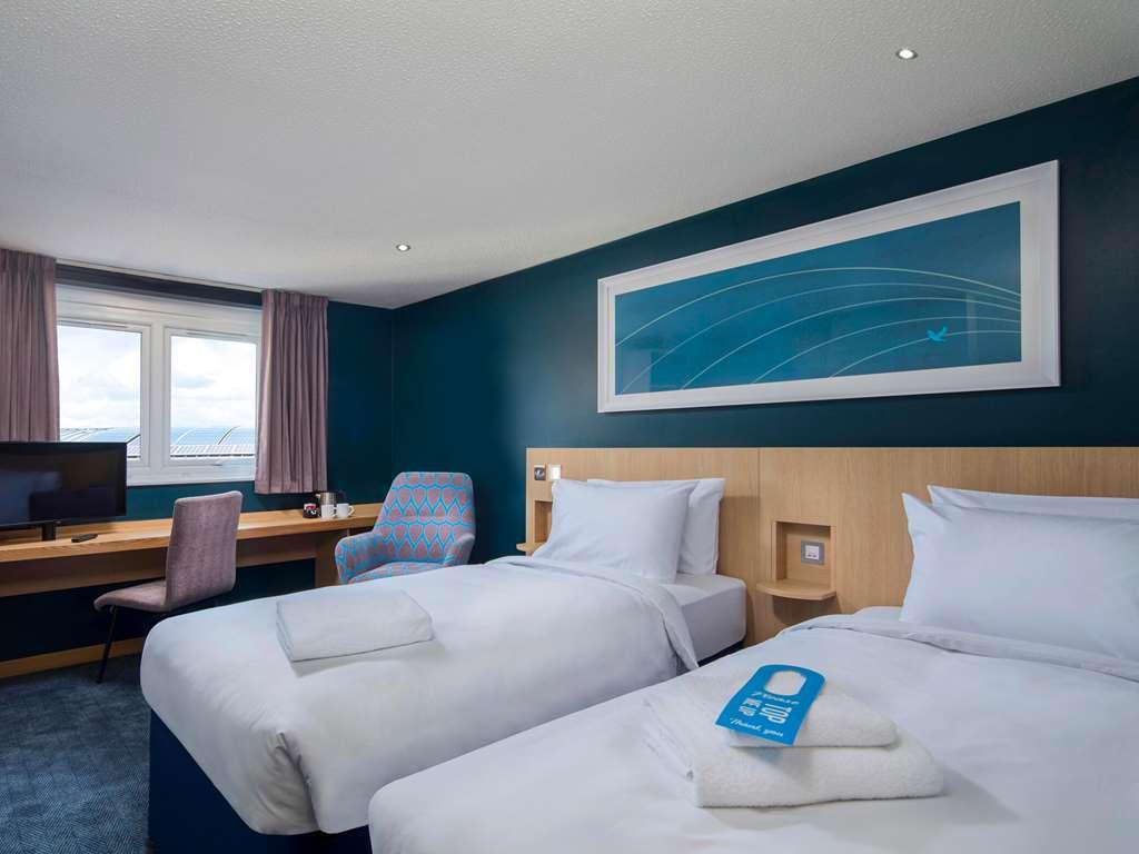 Travelodge Cardiff M4 Zimmer foto